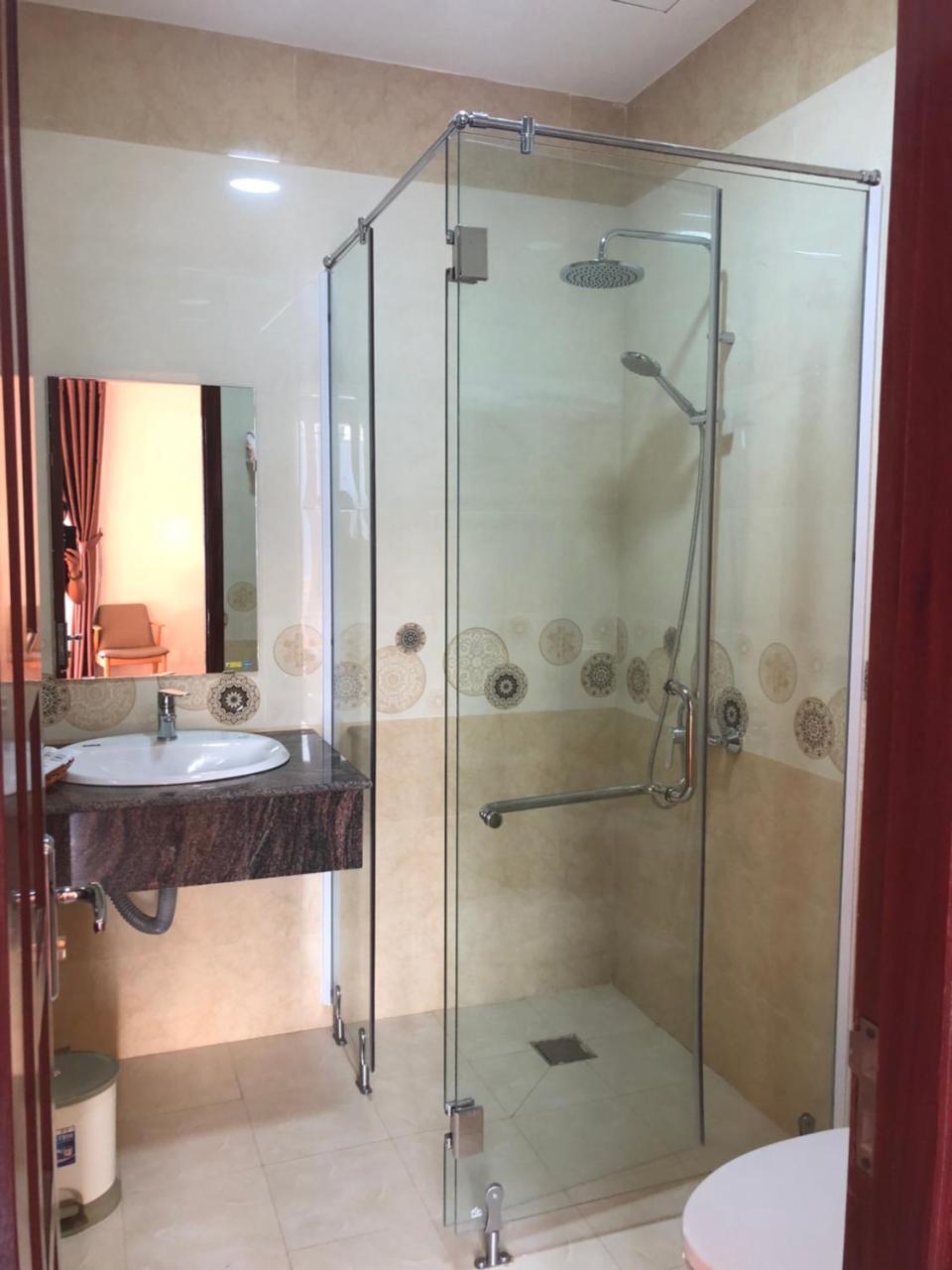 Khach San Sao Viet Hotel Куи Нхон Екстериор снимка