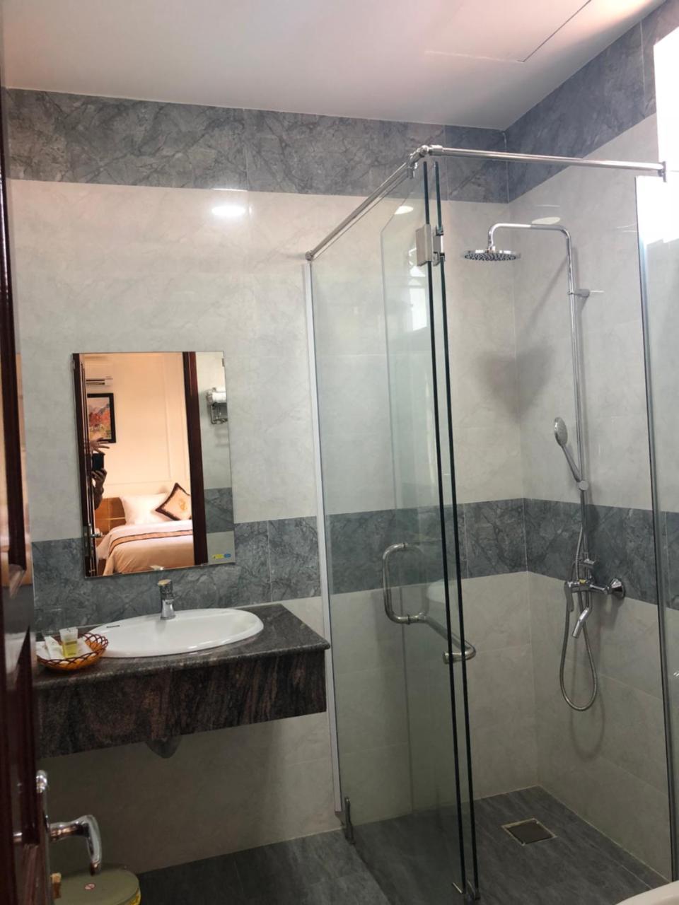Khach San Sao Viet Hotel Куи Нхон Екстериор снимка